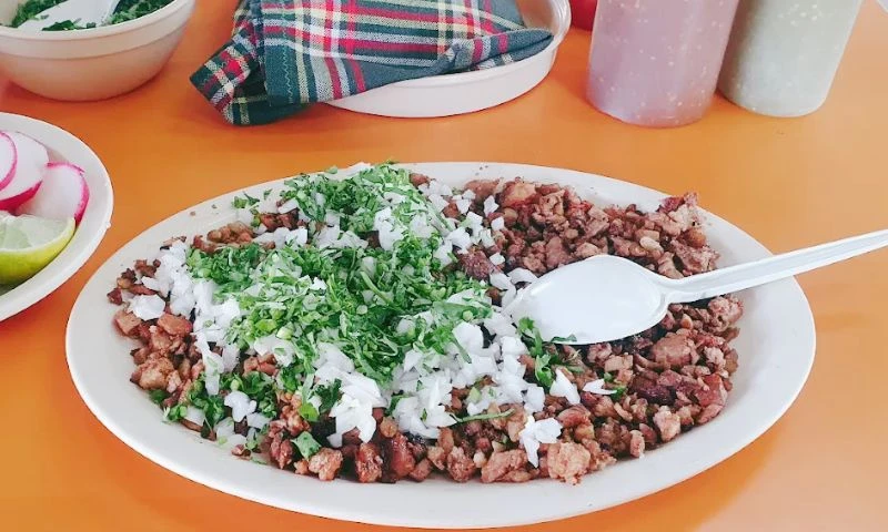tacos al pastor con piña