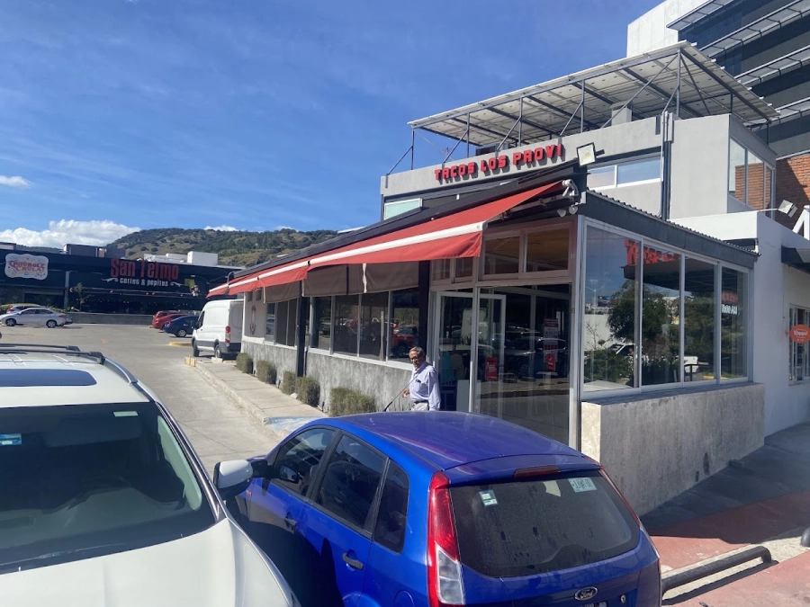 Tacos Los Provi, Plaza La Rioja en Los Gavilanes