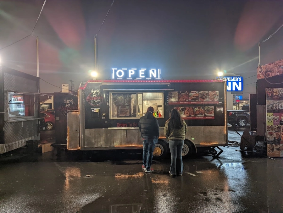 Birrieria la Capital en Salem