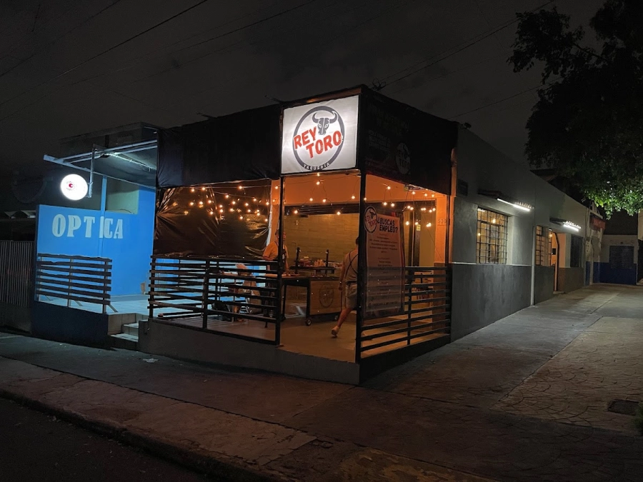 Tacos de asada (REY TORO) en Zapopan