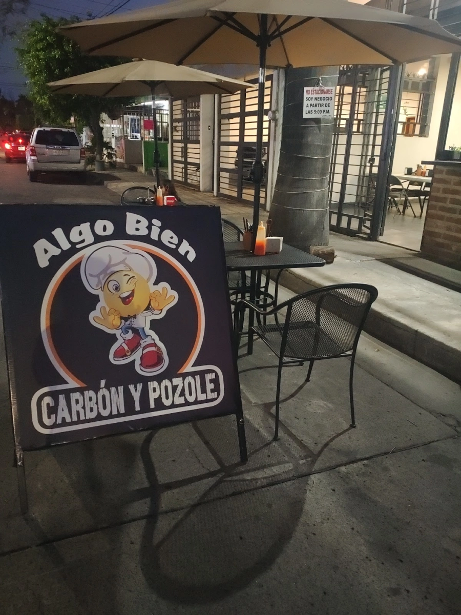 TACOS AL CARBÓN Y POZOLE en Guadalajara