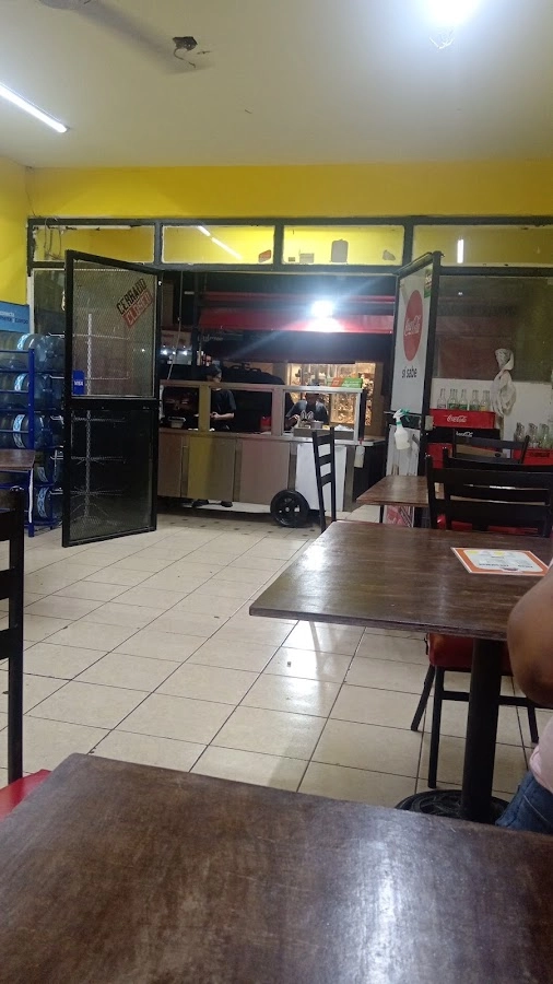 Tacos El Güero Fugas "los mejores nomas" en La Paz