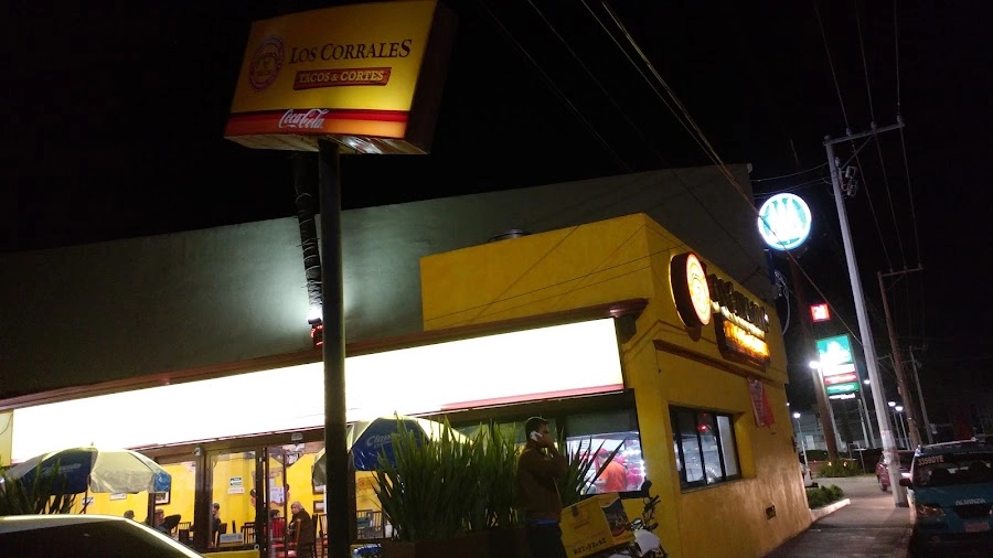 Tacos & Cortes Los Corrales Negrete en Durango