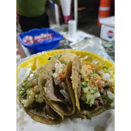 Tacos con papa "Gonza" en Guadalajara