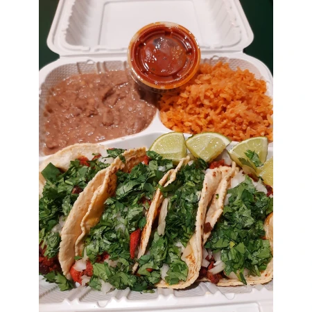 Lucy's taco's en Mill City