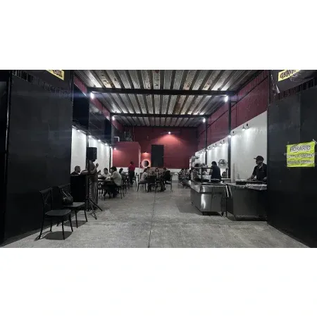 Tacos al carbón GUANATOS GRILL en Guadalajara